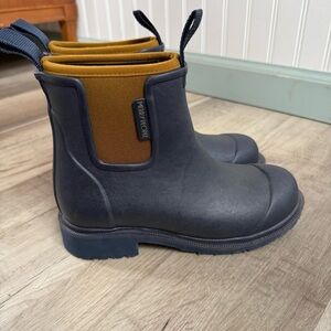 Merry People Bobbi Ankle Rain Boots in  Oxford Navy and Tan